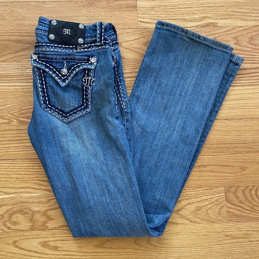 Miss Me Bootcut Size 28 jeans